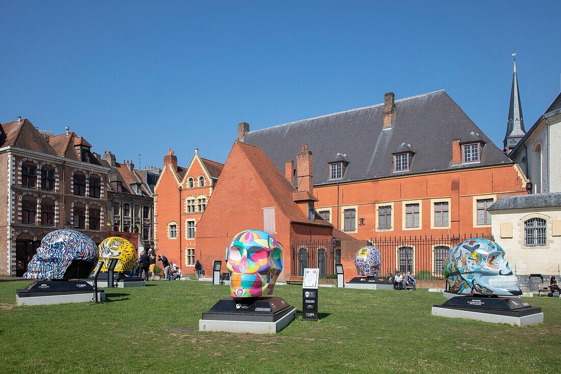 France, Nord, Lille, ilot contesse in the neighborhood of Lille, Lille 3000 Eldorado, painted giant skulls that evoke the famous Mexican death festivals\n