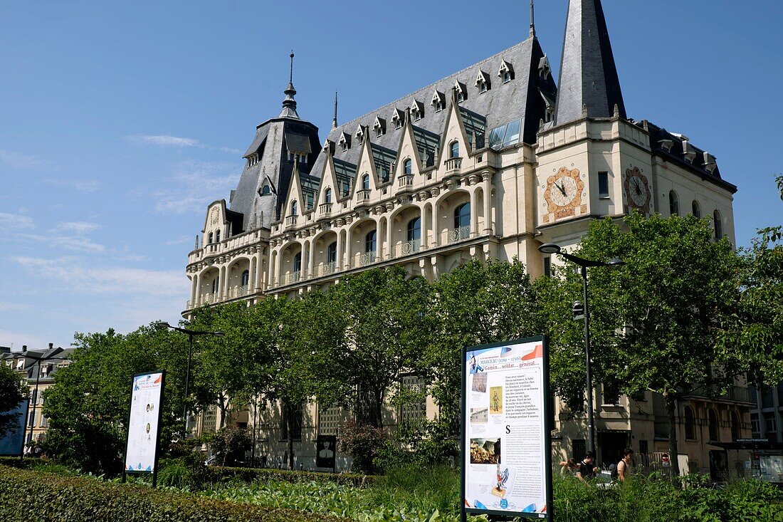 France, Eure et Loir, Chartres, Rue du General Koenig, the hotel des Postes built from 1923 to 1928, became a media library\n