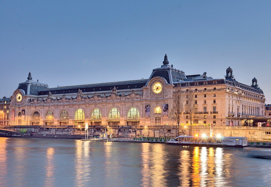 France, Paris, the banks of the Seine listed as World Heritage by UNESCO, the Orsay museum\n