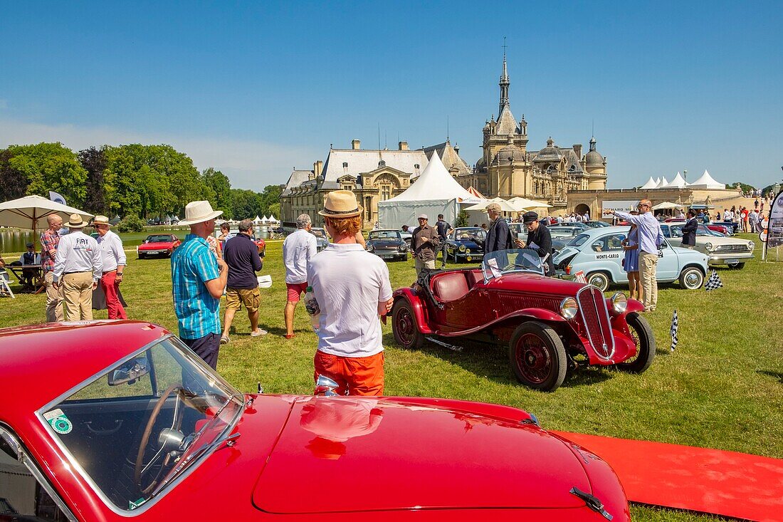 Frankreich, Oise, Chantilly, Chateau de Chantilly, 5. Ausgabe von Chantilly Arts & Elegance Richard Mille, ein Tag im Zeichen der Oldtimer und Sammlerfahrzeuge