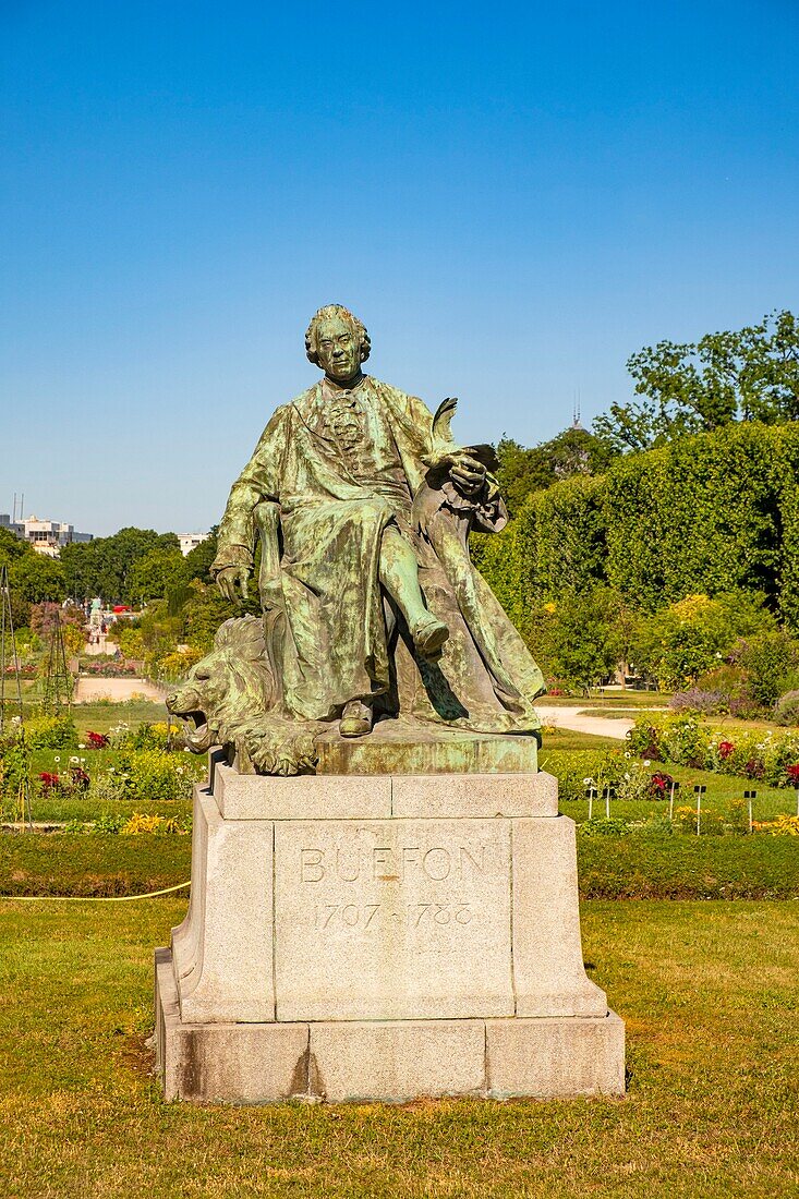 France, Paris, the Jardin des Plantes, statue of Buffon\n
