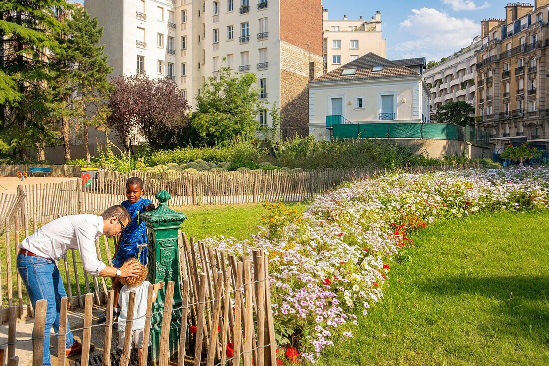 Frankreich, Paris, 15. Arrondissement, der Platz von Clos Feuquieres