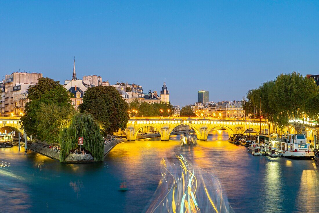 France, Paris, area listed as World Heritage by UNESCO, the quays and the Pont Neuf\n