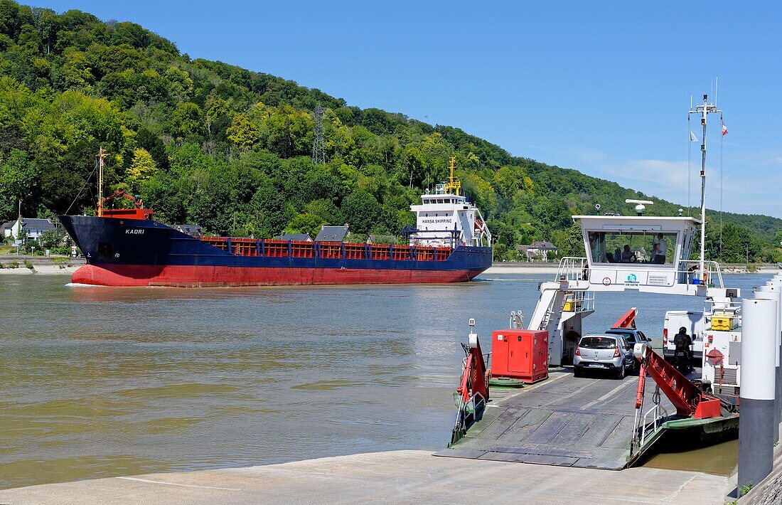 France, Seine Maritime, Jumieges, Mesnil sous Jumieges ferry and Yville sur Seine ferry\n