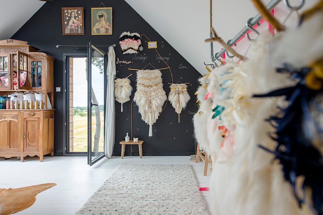 France, Guerande, Story :  Cosy home of Julie, wall weaves artist \n