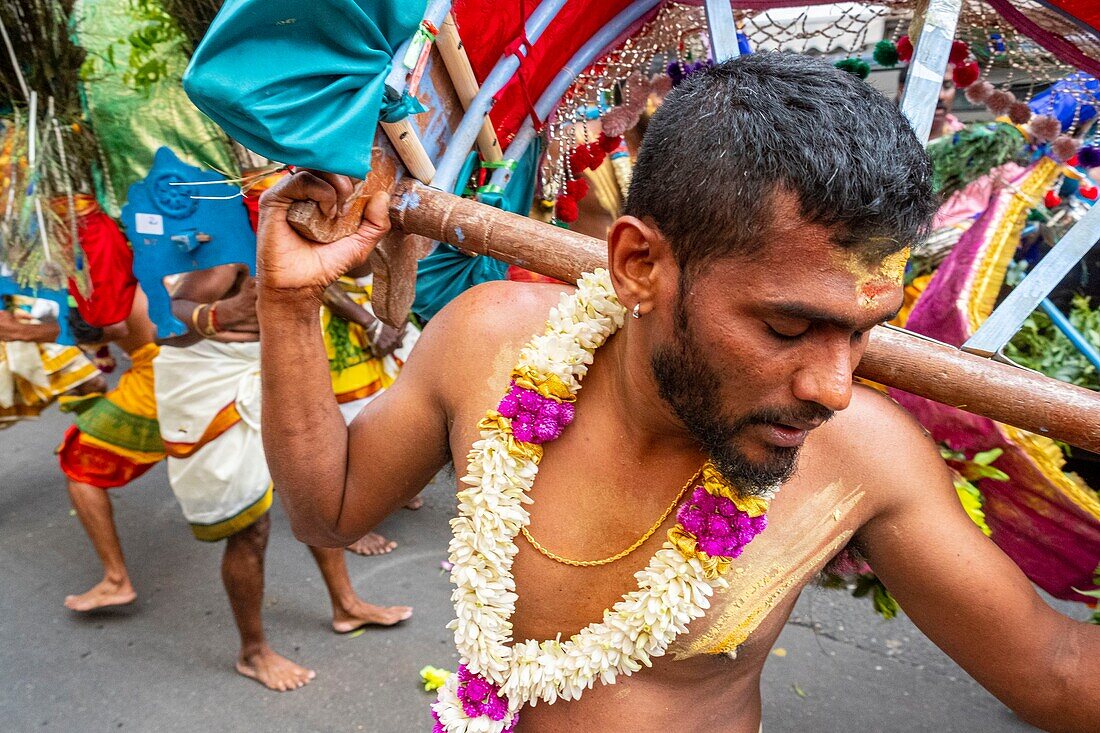 France, Paris, Ganesh Temple of Paris Sri Manicka Vinayakar Alayam, the Feast of the God Ganesh\n