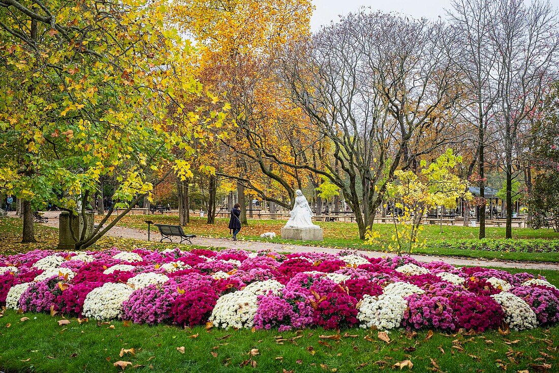 France, Paris, Odeon district, Luxembourg garden in the fall, statue of George Sand (1804-1876)\n