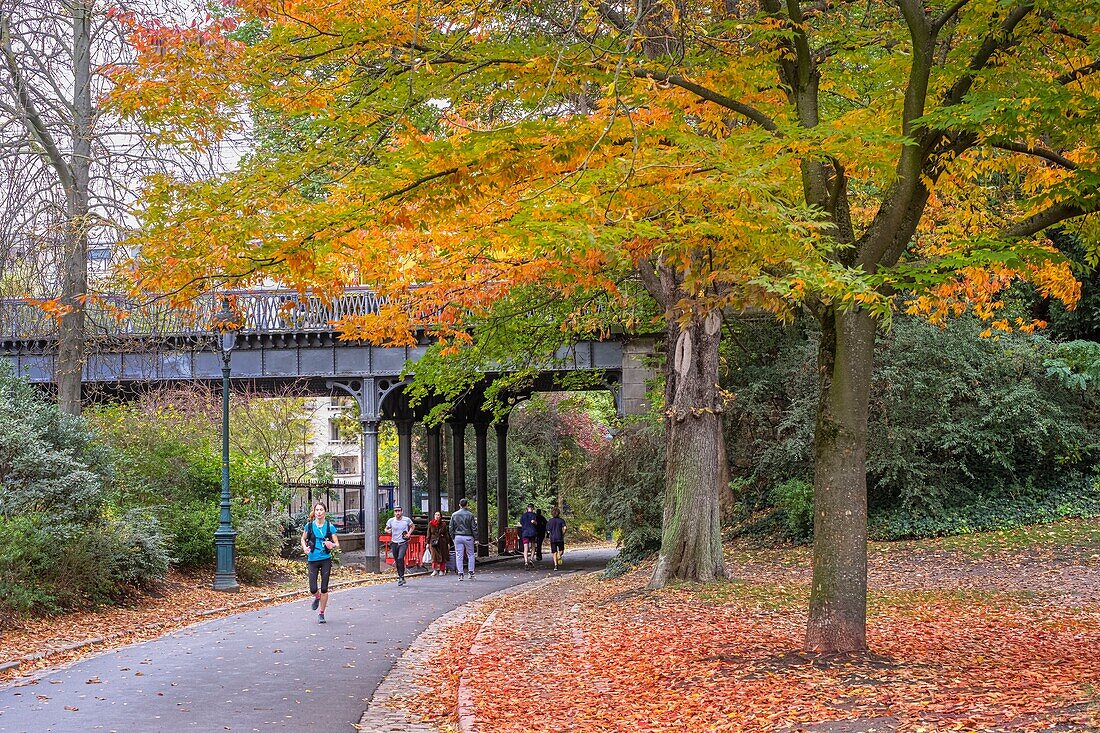 Frankreich, Paris, Stadtteil Parc-de-Montsouris, der Park Montsouris im Herbst