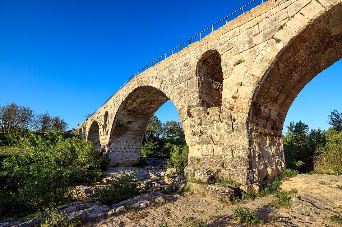 France, Vaucluse, Luberon, Bonnieux, Pont Julien on the Cavalon, roman bridge of the third century BC on Via Domitia on the Calavon Cycle Route\n