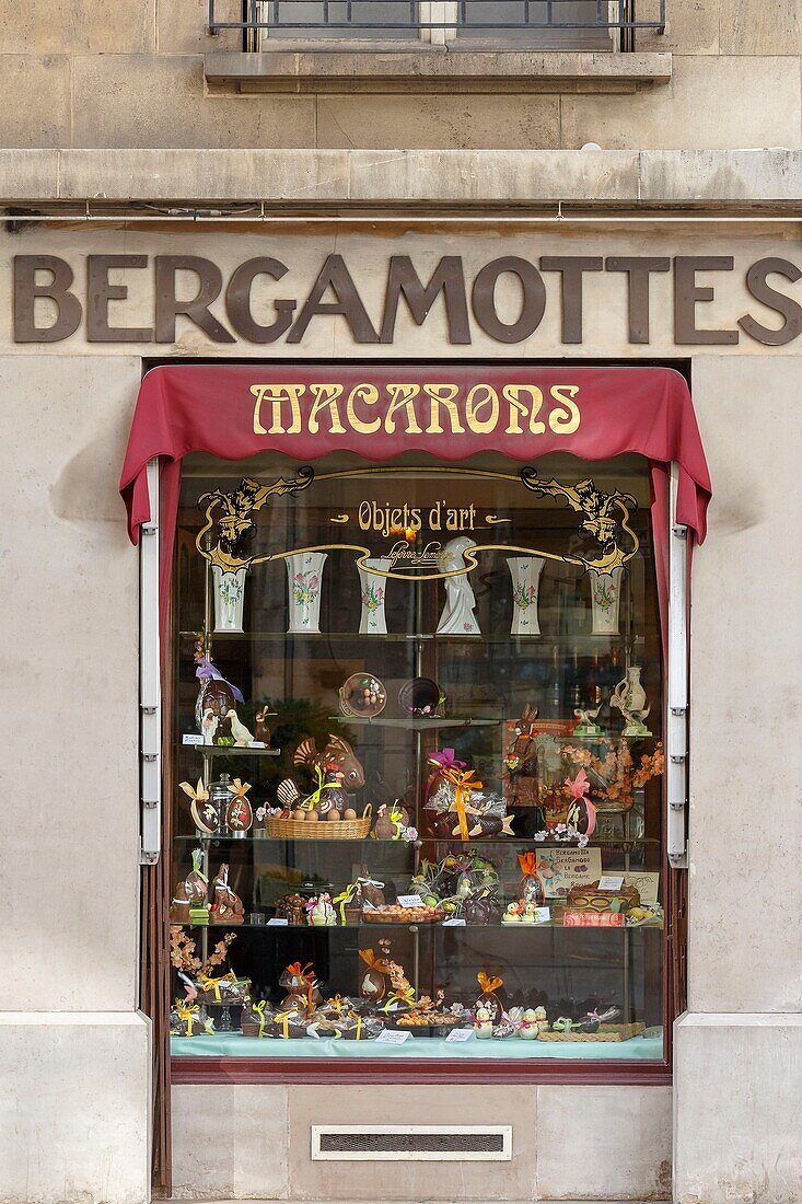 France, Meurthe et Moselle, Nancy, front window of delicatessen biscuits, chocolate and delicatessen Lefevre Lemoine shop in rue Raymond Poincarre (Poincarre street)\n