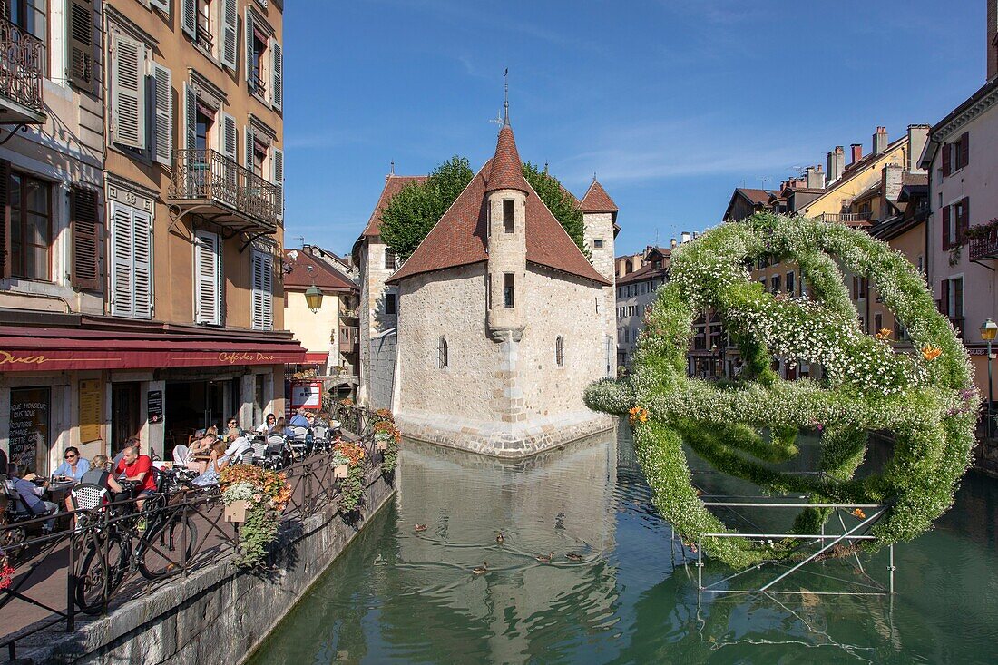 Frankreich, Haute Savoie, Annecy, vor den alten Gefängnissen oder Palästen der Insel, Installation Drift der Ufer des Landschaftsarchitekten Jean Philippe Poiréee City im Rahmen des Festivals Annecy Landscapes 2019