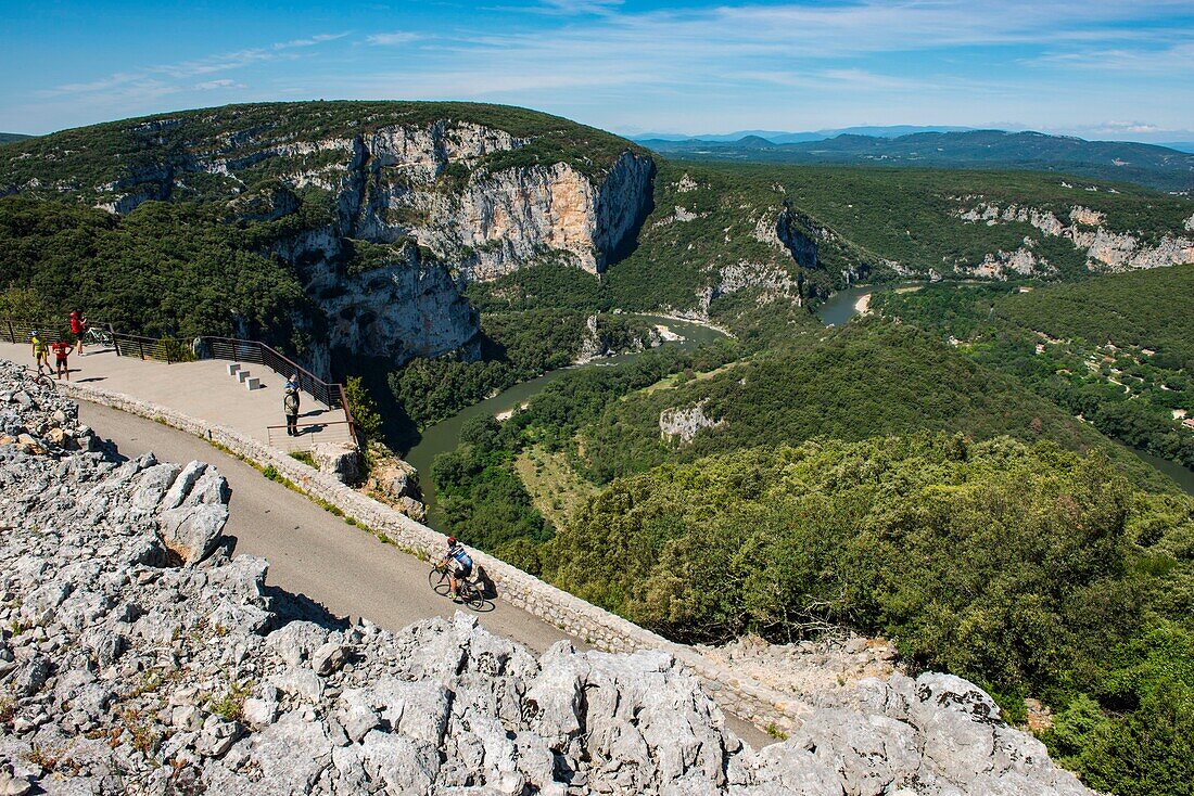 France, Ardeche, Reserve Naturelle des Gorges de l'Ardeche, Vallon Pont d'Arc, belvedere of Serre de Tourre\n