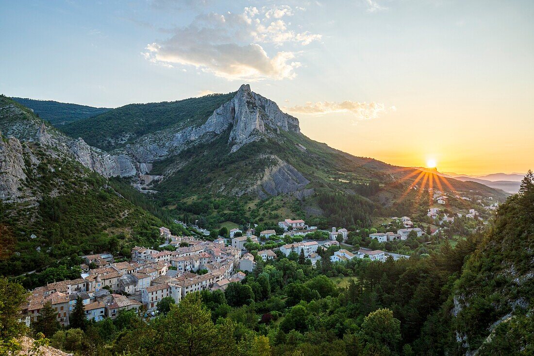 France, Hautes-Alpes, regional natural park of Baronnies Provençal, Orpierre, the village surrounded by cliffs, climbing site, the rock of Quiquillon (1025 m)\n