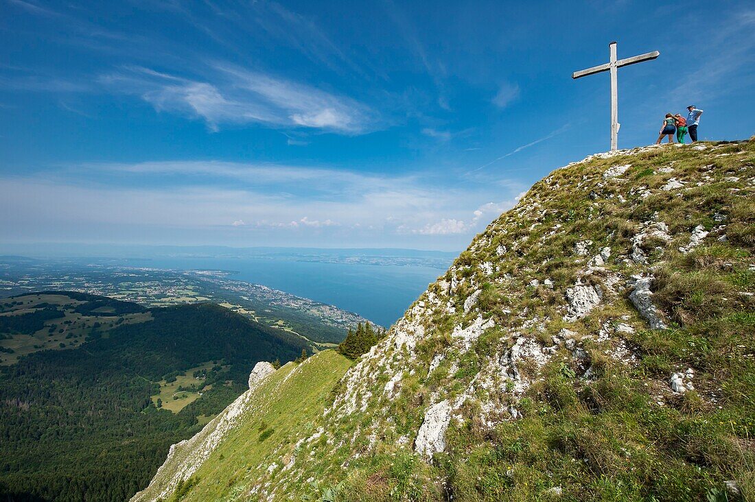 France, Haute Savoie, Chablais geopark massif, Thollon les Memises, cruising the peak to the peak of Memises\n