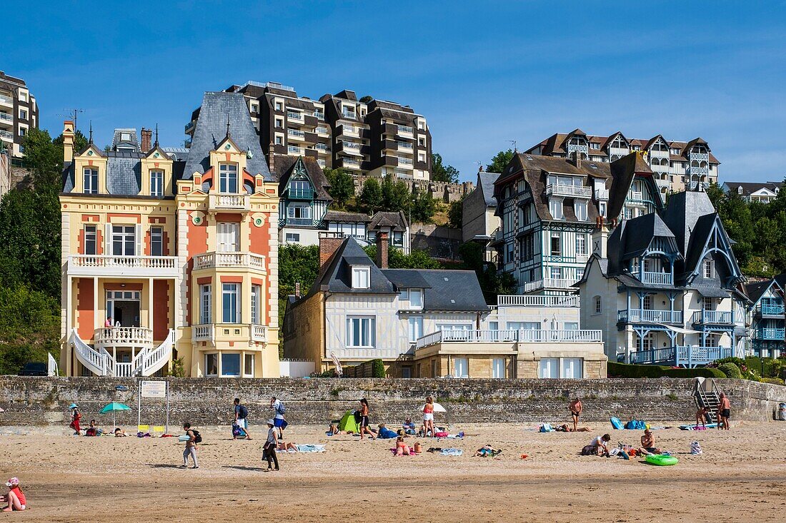 France, Calvados, Pays d'Auge, Trouville sur Mer, the beach\n