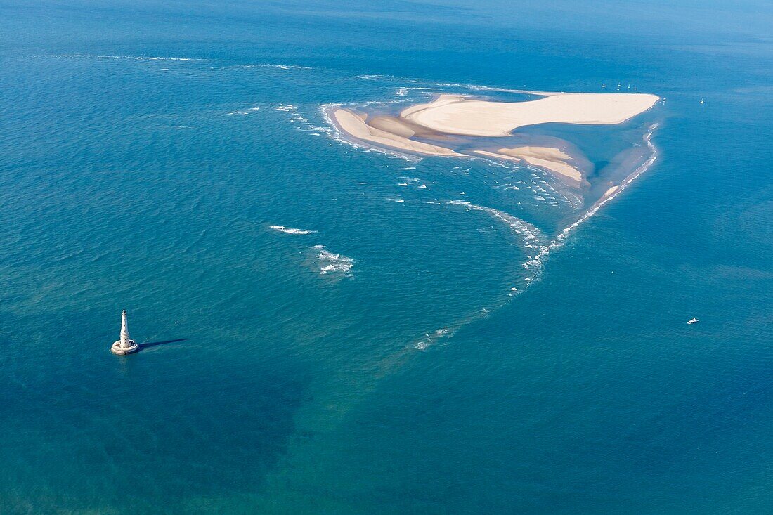 Frankreich, Gironde, Le Verdon sur Mer, Leuchtturm von Cordouan und l'Ile sans Nom (Luftaufnahme)