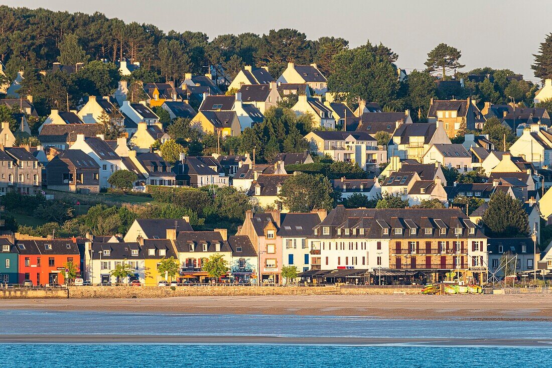 France, Finistere, Armorica Regional Natural Park, Crozon Peninsula, Morgat\n