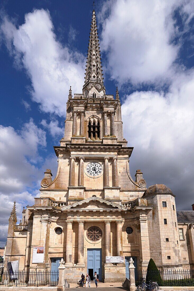 France, Vendee, Lucon, Notre Dame de l'Assomption cathedral, Neo-Gothic facade topped by a spire at 85 meters high\n