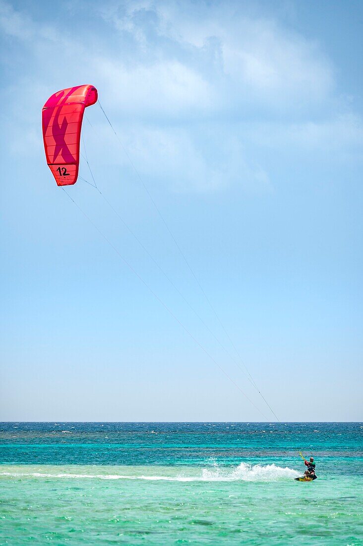 France, Caribbean, Lesser Antilles, Guadeloupe, Grand Cul-de-Sac Marin, heart of the Guadeloupe National Park, Kite surf around Caret Islet\n