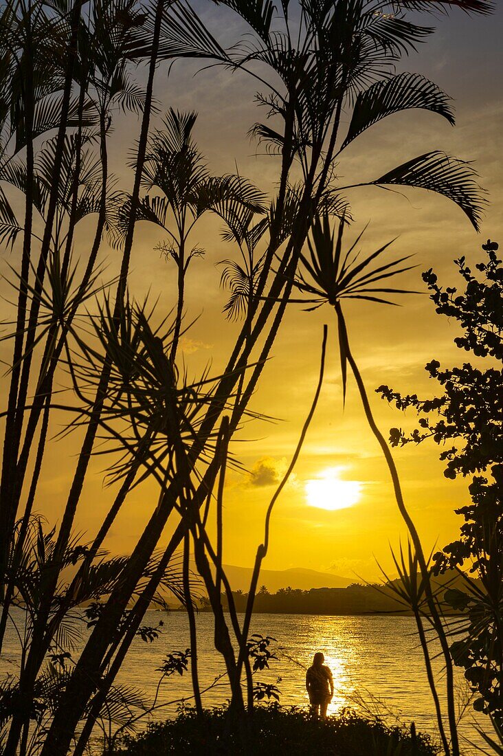 Frankreich, Karibik, Kleine Antillen, Guadeloupe, Grande-Terre, Le Gosier, Creole Beach Hotel, Blick auf die Lagune Petit Cul-de-Sac bei Sonnenuntergang