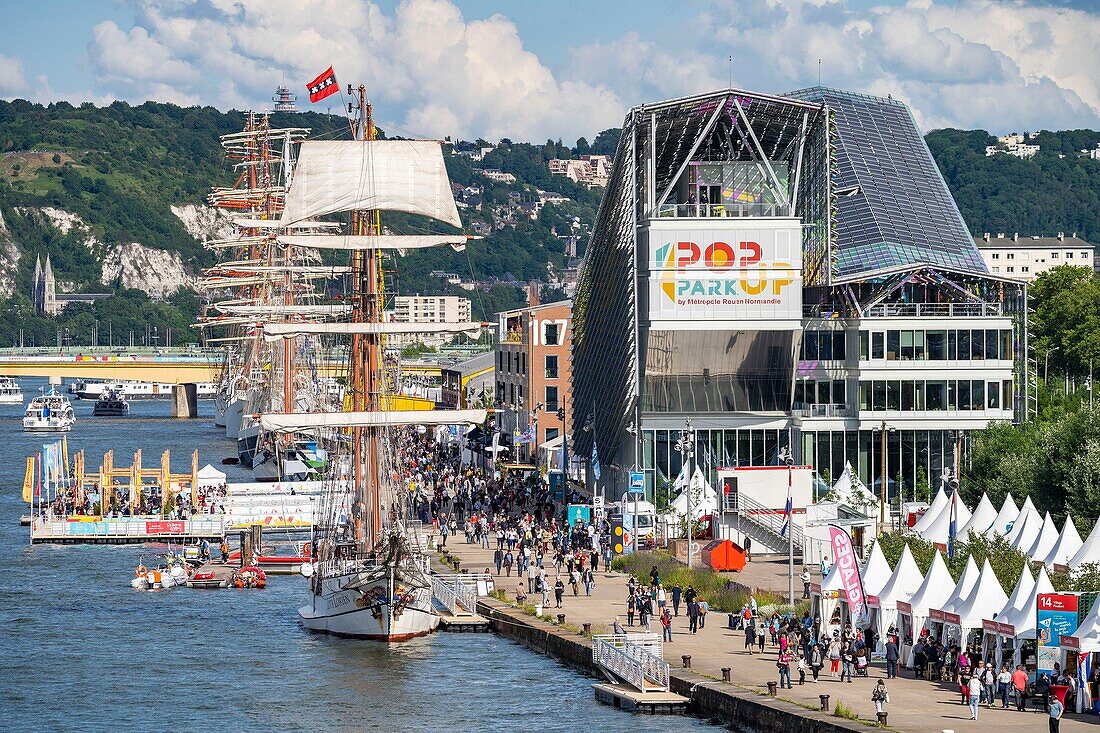 Frankreich, Seine Maritime, Rouen, Armada von Rouen 2019, Quai Jean Béthencourt