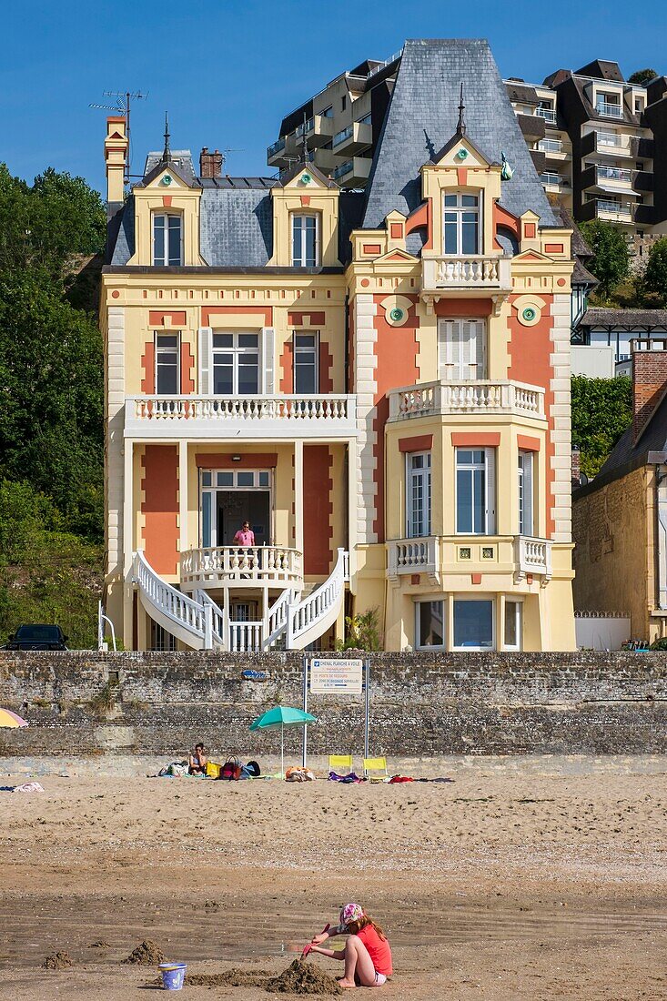 France, Calvados, Pays d'Auge, Trouville sur Mer, the beach\n