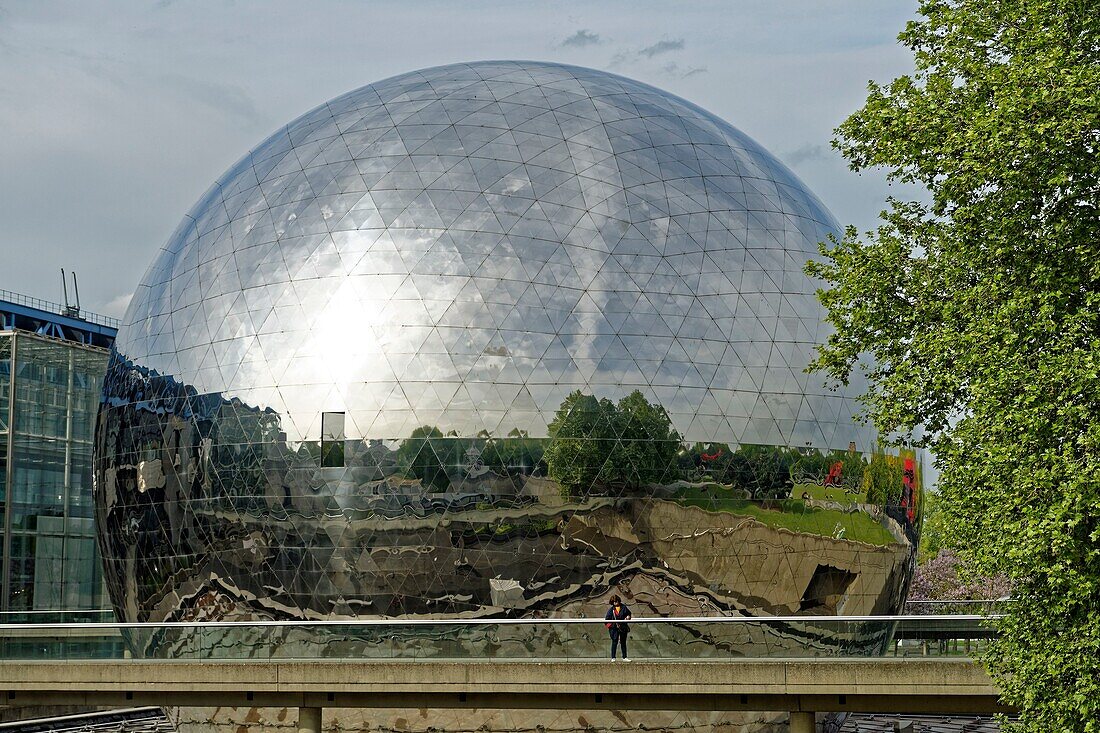 France, Paris, La Villette Park, City of Science and Industry by the architect Adrien Fainsilber and opened in 1986, La Geode is a cinema in a geodesic dome building created by the architect Adrien Fainsilber in 1985\n