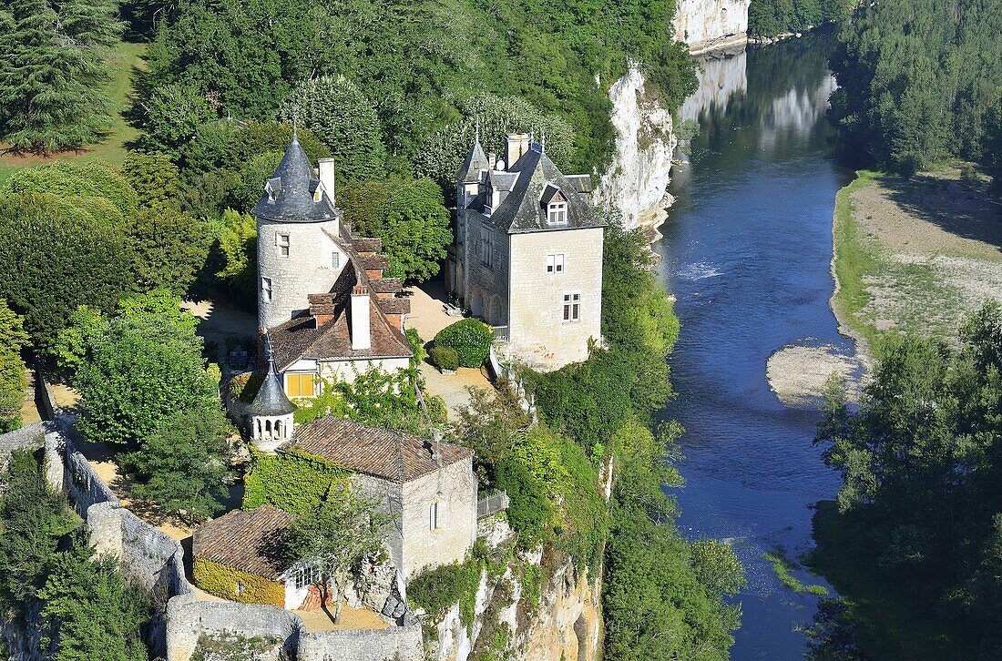Frankreich, Lot, Dordogne-Tal, Lacave, Burg Belcastel (Luftaufnahme)