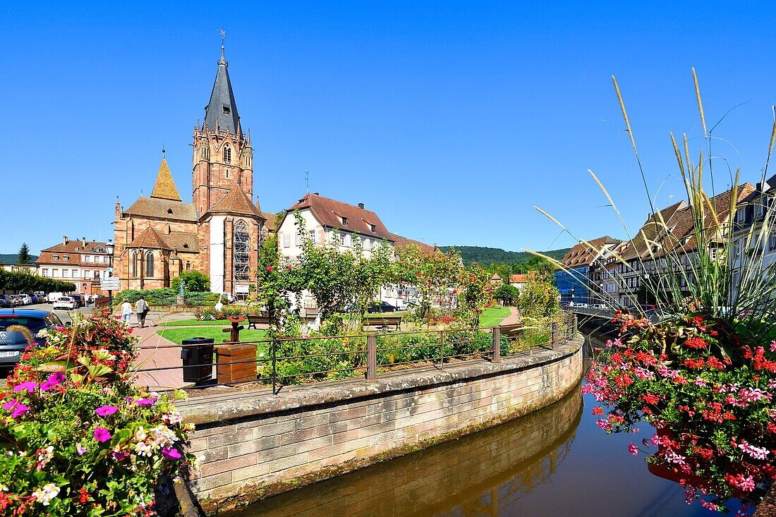 Frankreich, Bas Rhin, Outre Foret (Nord-Elsass), Wissembourg, das kleine Venedig und die Kirche Saint-Pierre-Saint-Paul