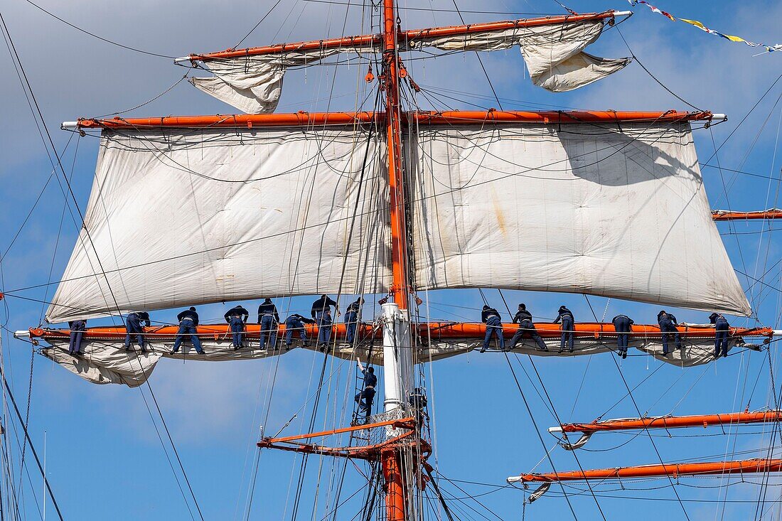 France, Seine Maritime, Rouen, Armada of Rouen 2019, Sailors in yards of Sedov\n