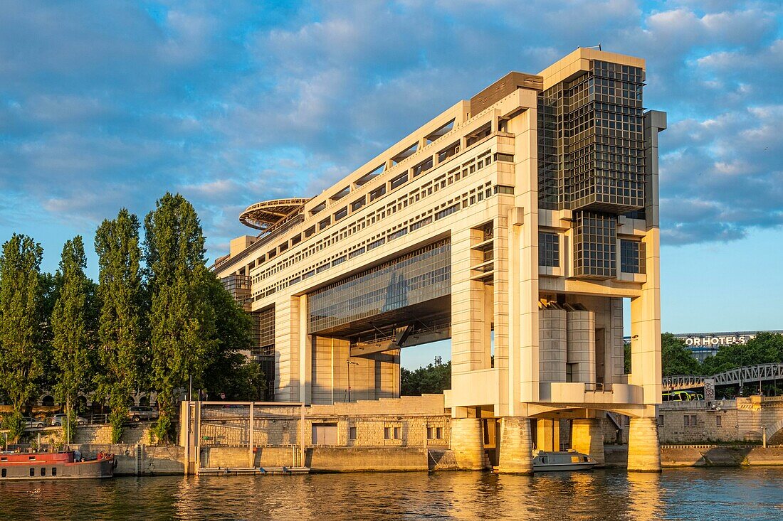 France, Paris, the banks of the Seine, the Ministry of Economy and Finance\n