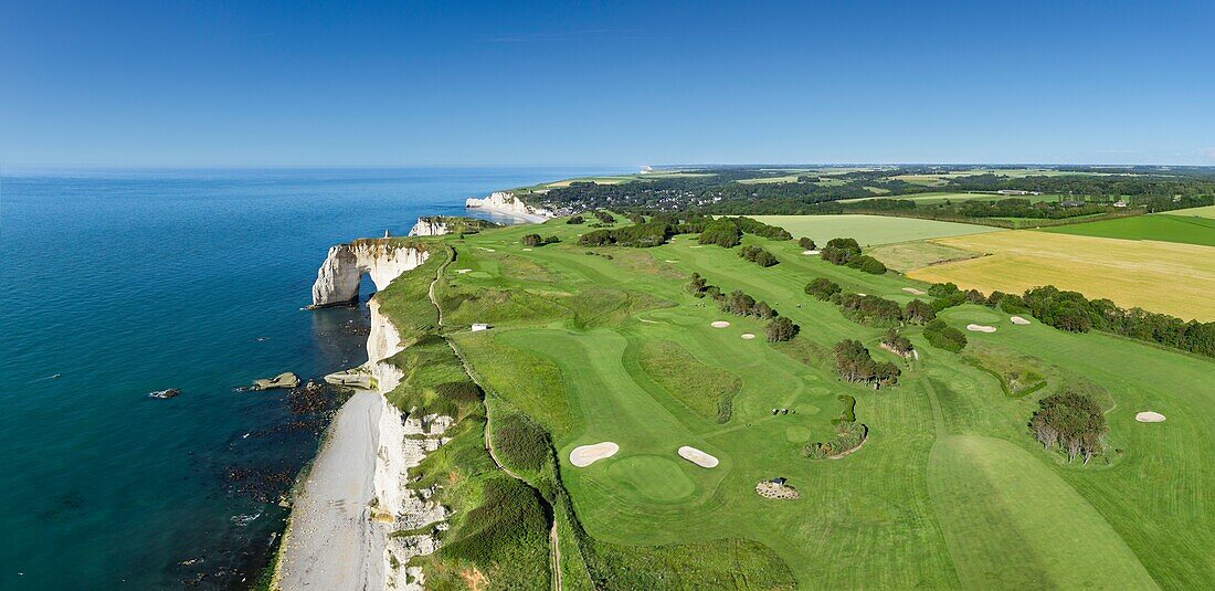 Frankreich, Seine Maritime, Etretat, Cote d'Abatre, der Golf (Luftaufnahme)