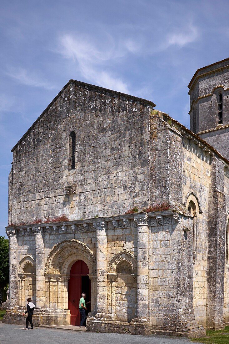 France, Charente Maritime, Rioux, ND church\n