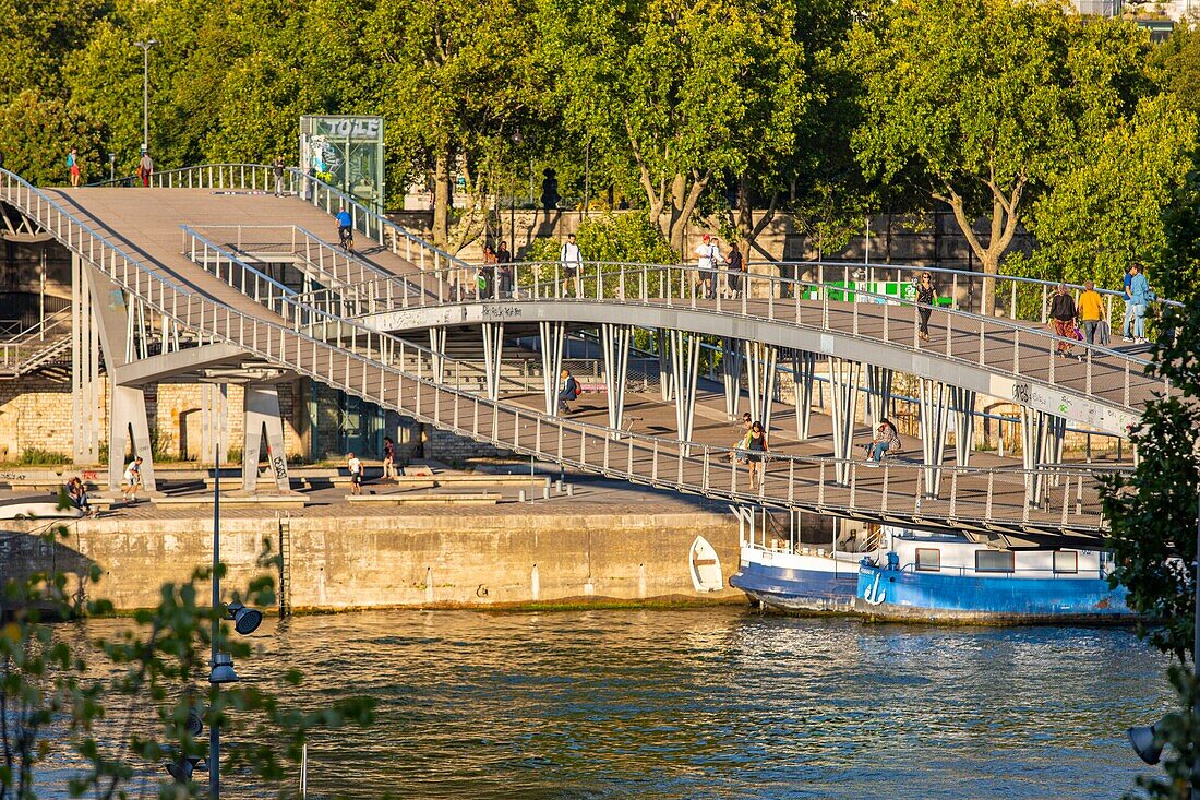 France, Paris, the Simone de Beauvoir bridge\n