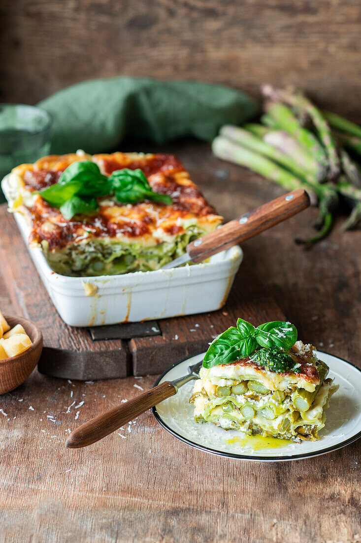 Green asparagus lasagne