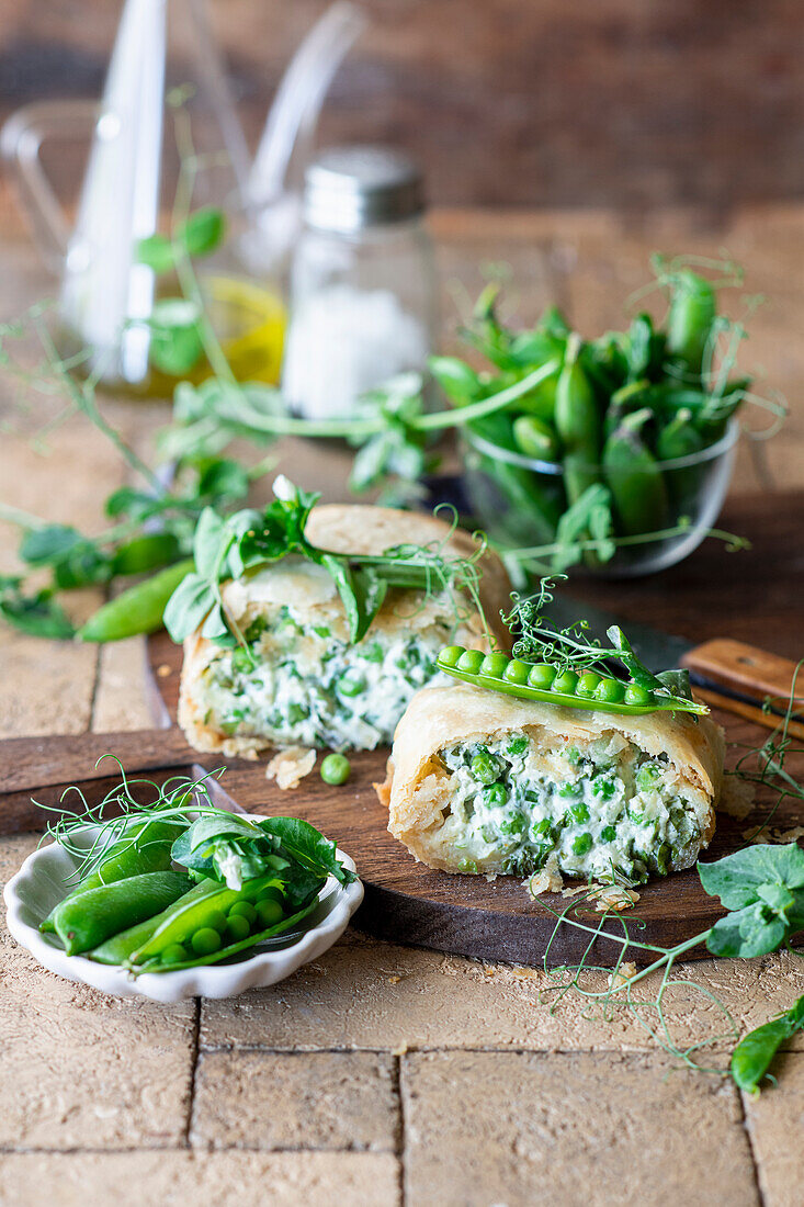 Green pea strudel with goat's cheese