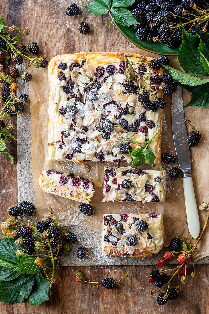 Blackberry cream cheese tart with almonds