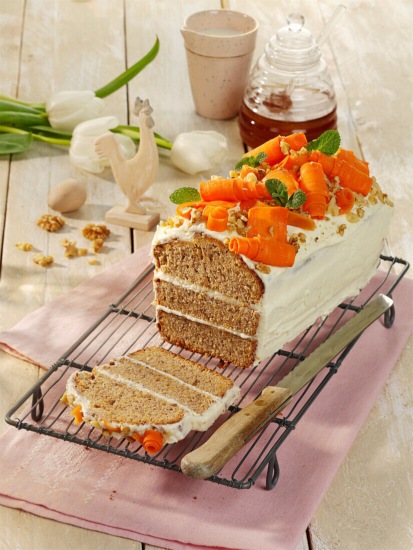 Filled carrot cake