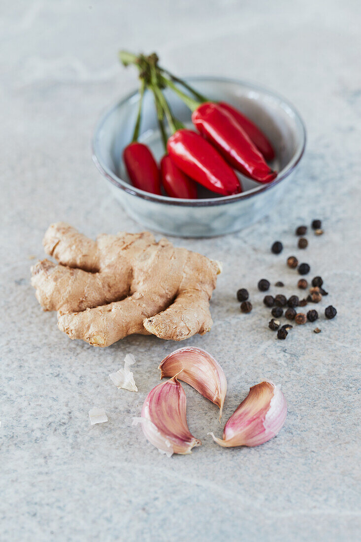 Red chili, ginger, peppercorns, garlic cloves