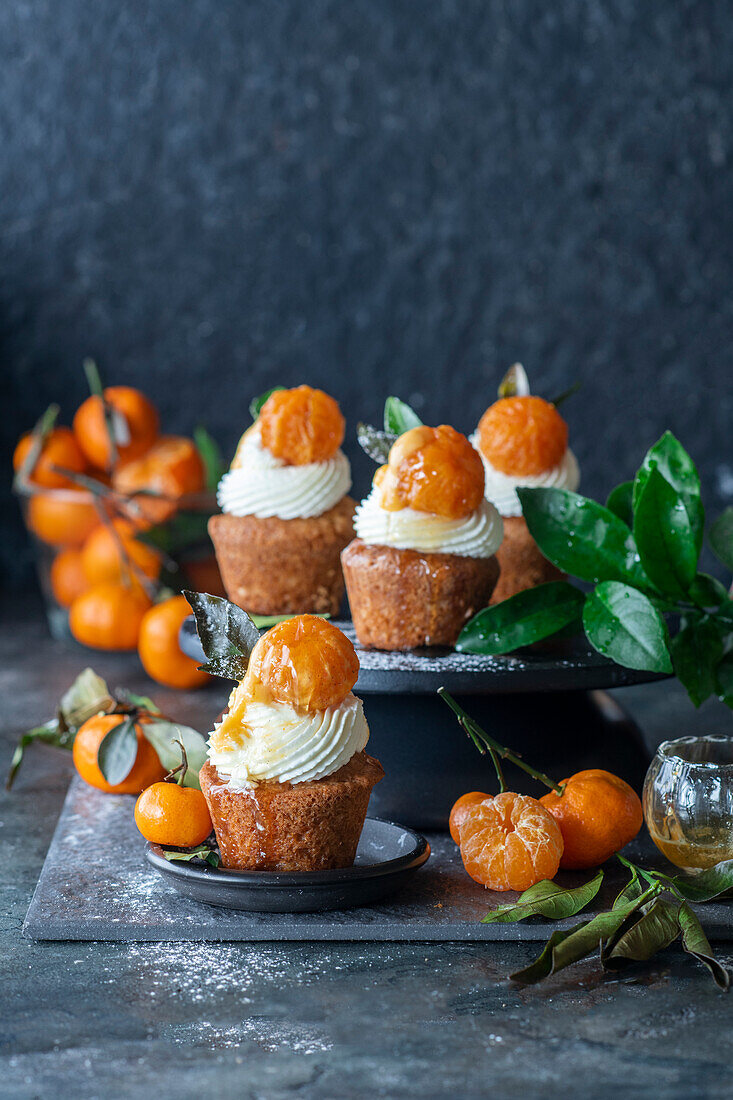 Tangerine cupcakes
