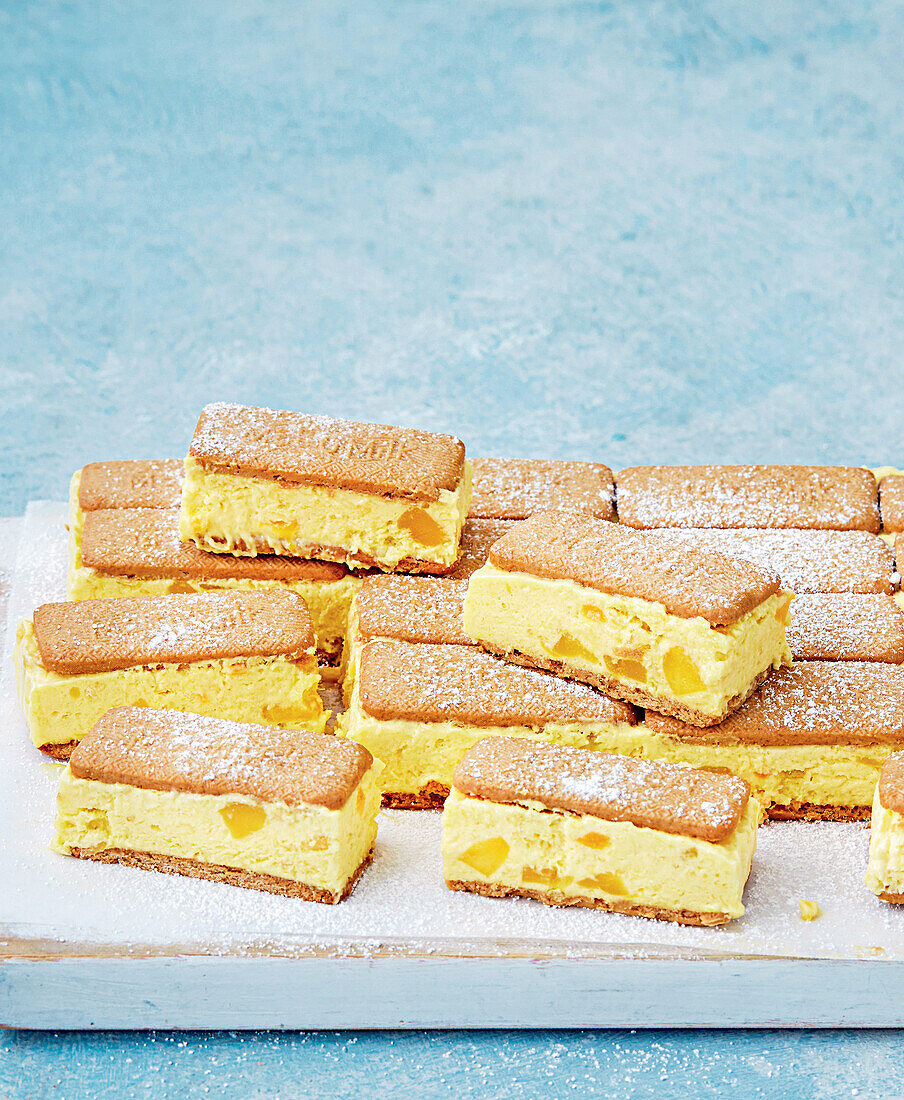 Quick mango dessert bars