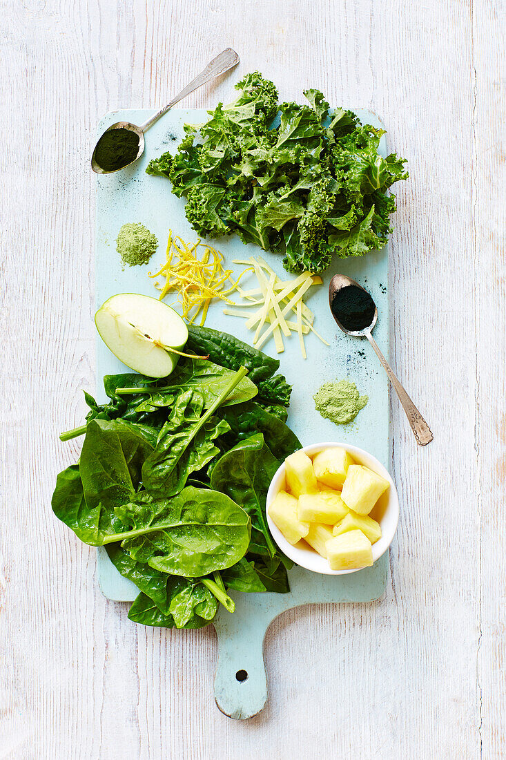 Ingredients for green smoothie