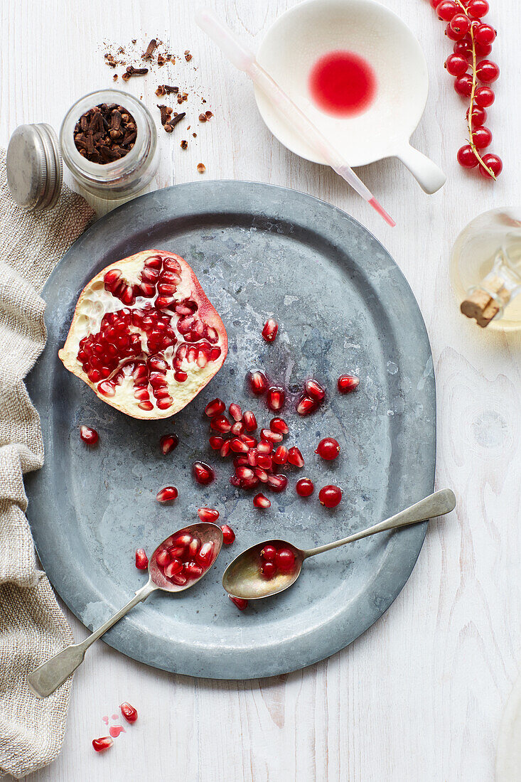 Pomegranate, cloves and redcurrant