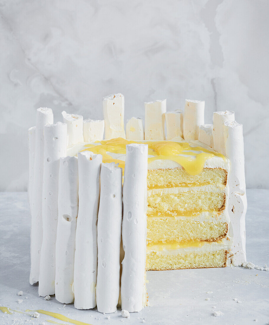 Lemon meringue concorde cake