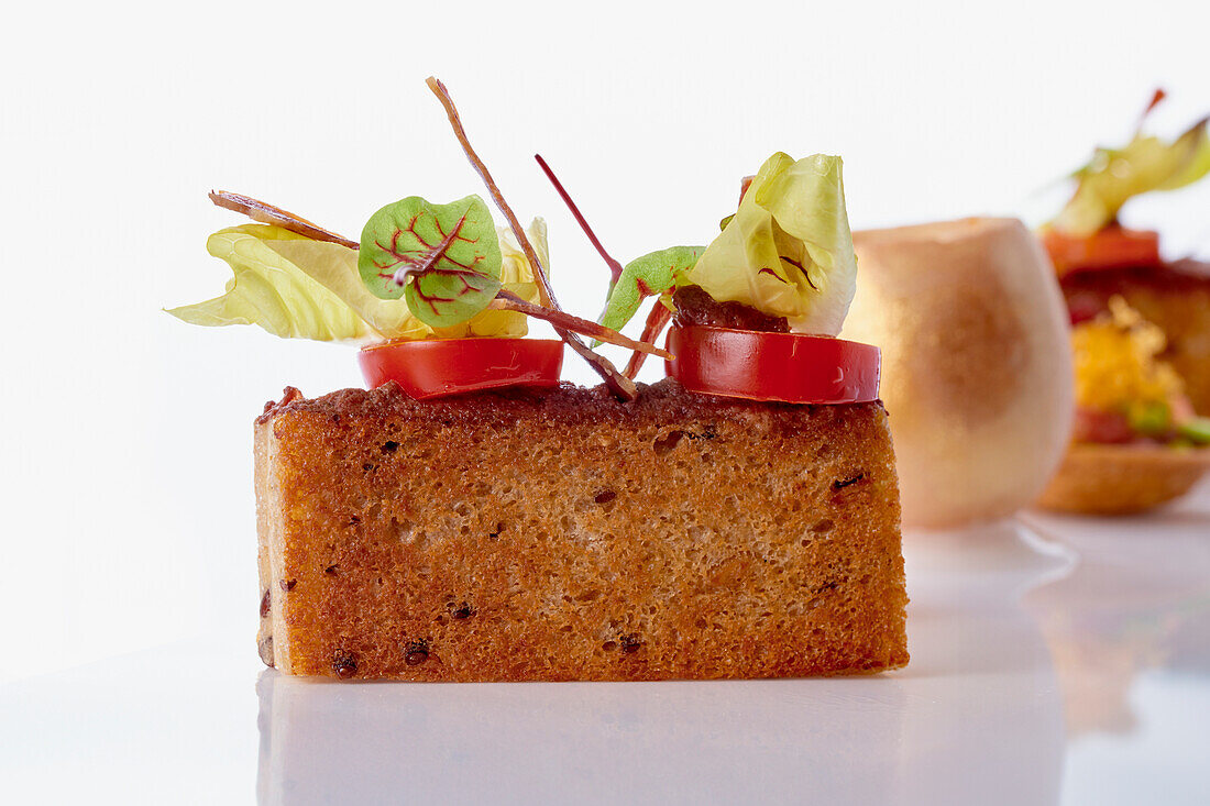 Baked toast slices with foie gras