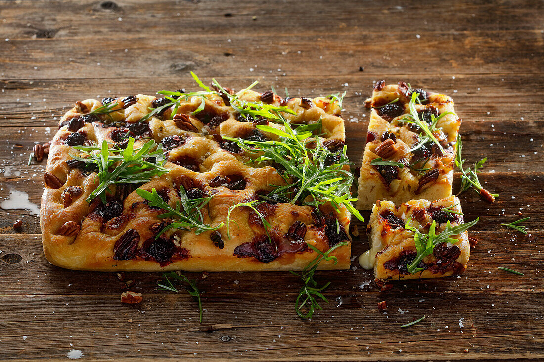 Goat's cheese focaccia with blackberries