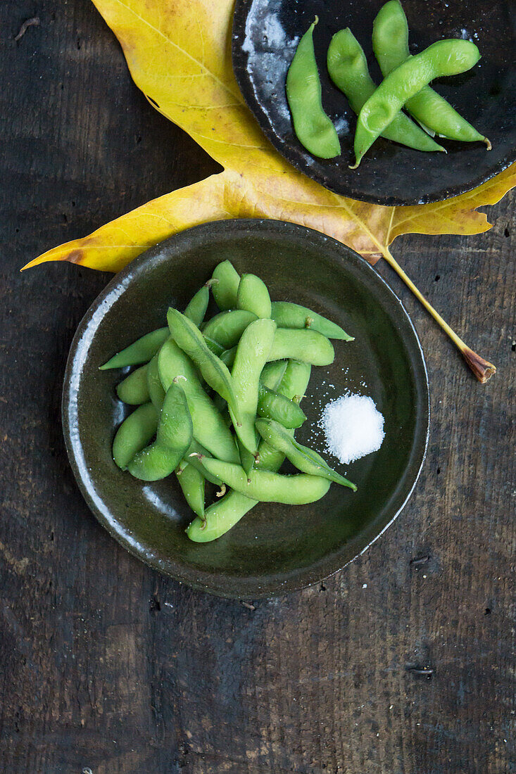 Edamame (soya beans) with salt