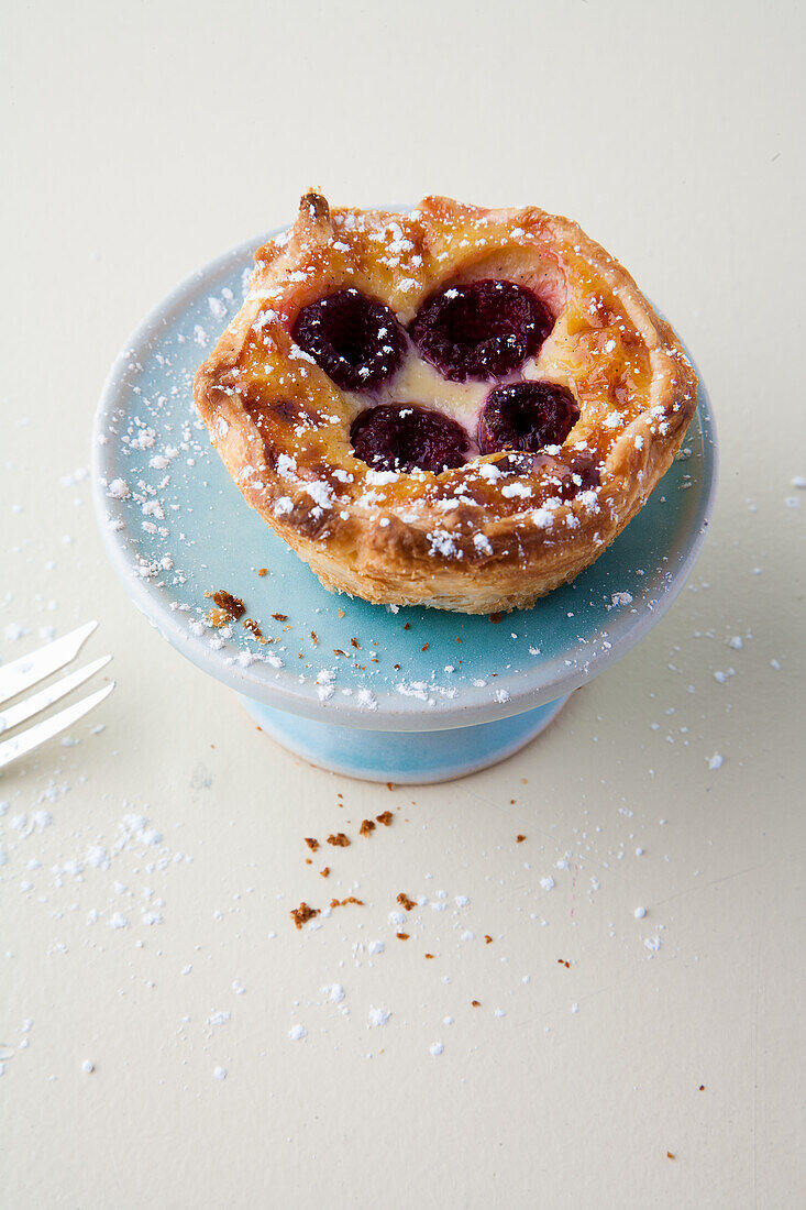 Cherry flan tarts