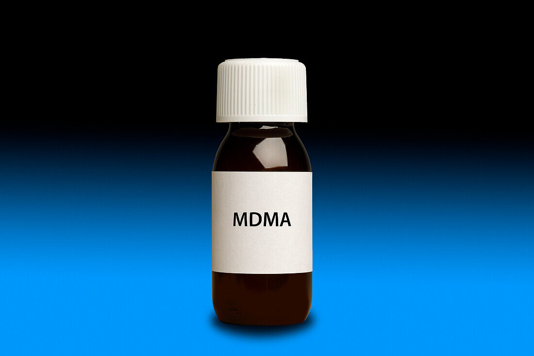 MDMA bottle, illustration