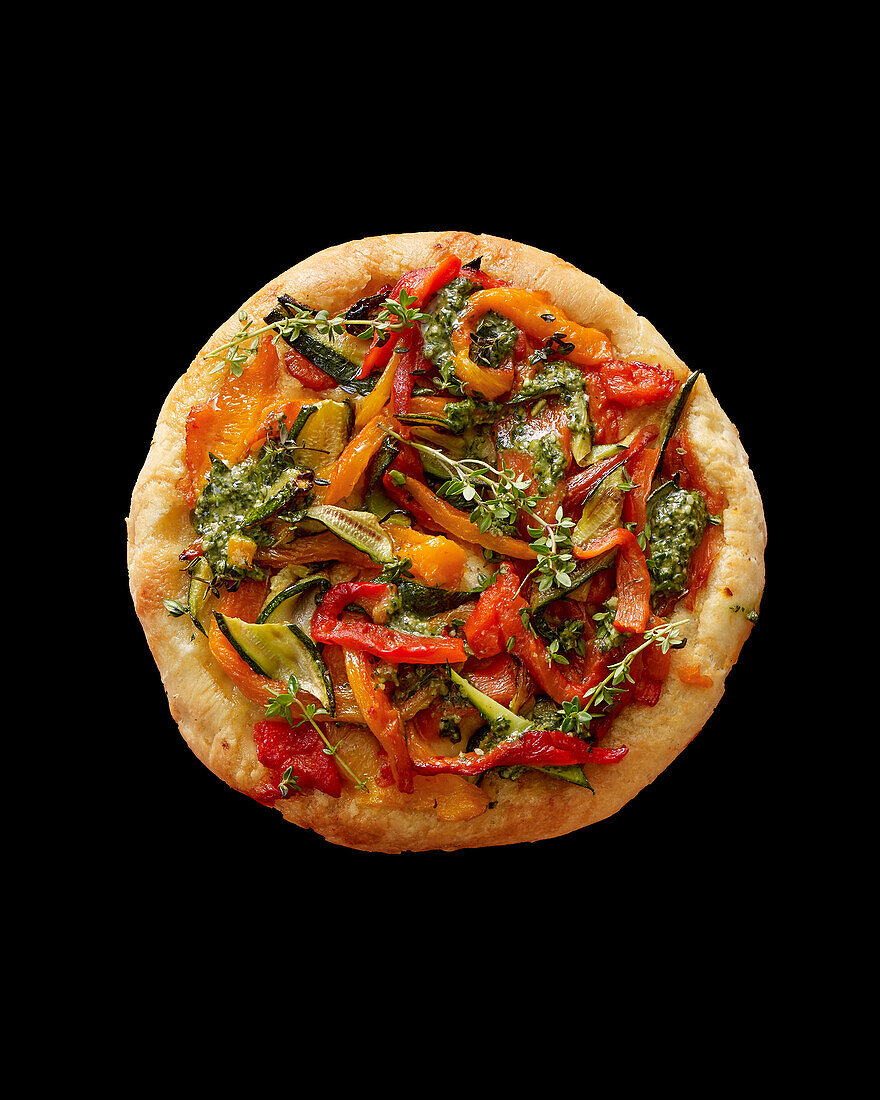 Pizza mit gegrilltem Gemüse